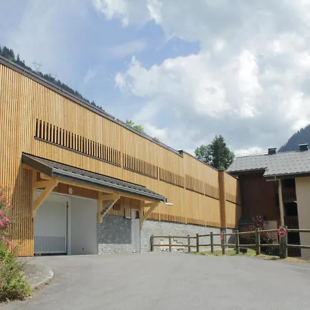 Appartement Studio Châtel, 1 Pièce, 4 Personnes - Fr-1-200-359 *